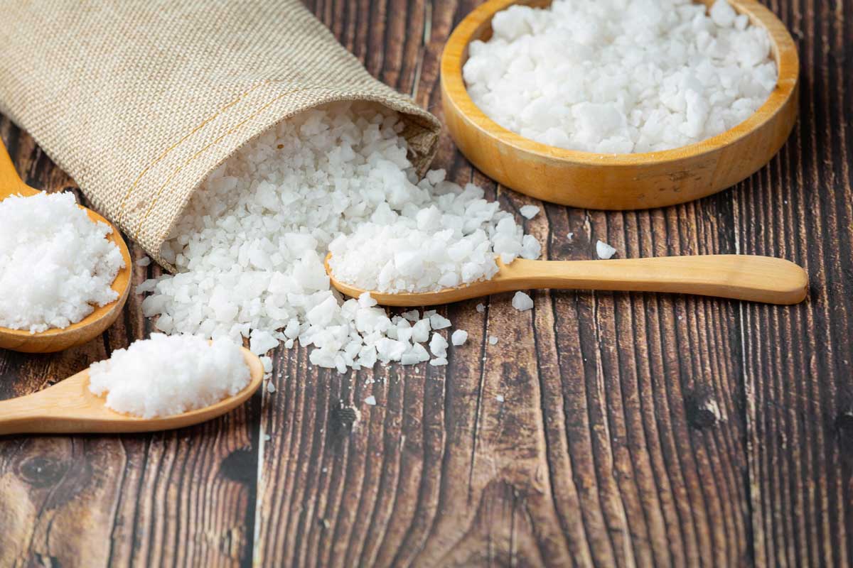 Himalayan Salt vs Epsom Salt: Benefits & Uses